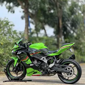 KAWASAKI ZX 25RR ABS SE KRT HIJAU 2023 KM 7K PAJAK PANJANG SIAP NGEBUT