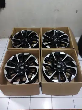 Di jual vleg fortuner gr sport ring 18 original