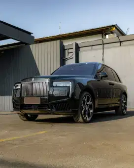 Rolls Royce Black Badge Cullinan 2025