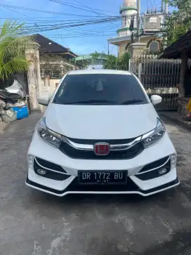 Honda brio e satya