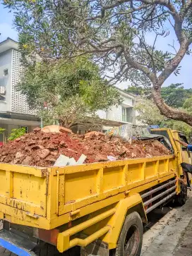 Tukang angkut puing truk Doble/engkel
