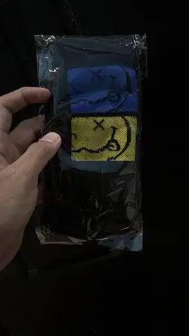 Kaos kaki pria dan wanita