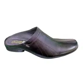 Slop Kulit Sapi Crocodile Sharp
