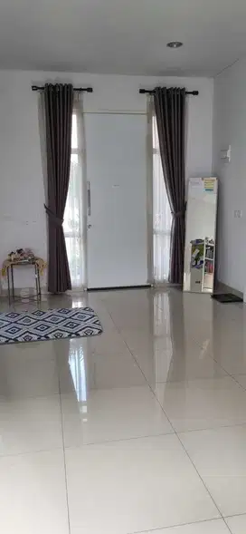 RUMAH DI VISANA BSD LOKASI BAGUS HARGA TERMURAH NEGO SUDAH FREE AC