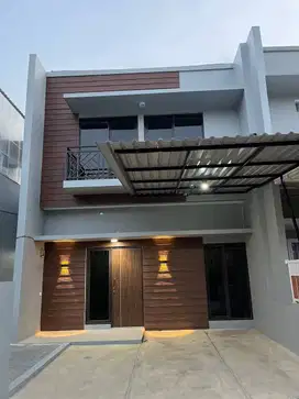 Rumah mewah Cisarua 2 lantai 3 kamar tidur Akses di pusat kota Bandung
