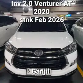 Innova Venturer Bensin 2020 Matic