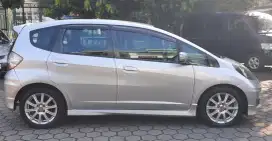 Honda Jazz RS AT - Record , 1 Dari Baru