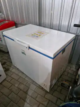Jual freezer box 300L terawat