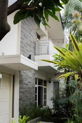 Rumah Lux Furnish Harga NJOP di Kurdi Moh Toha dkt Muara BKR SHM