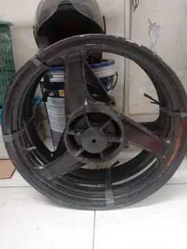 Pelek kawasaki ninja 150 r