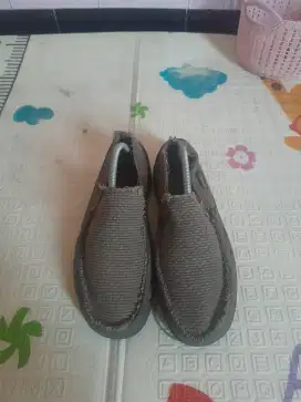 Sepatu second crocs size 43