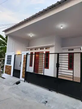 Dijual Rumah murah bangunan Baru siap huni lokasi Ujung Harapan Bekasi