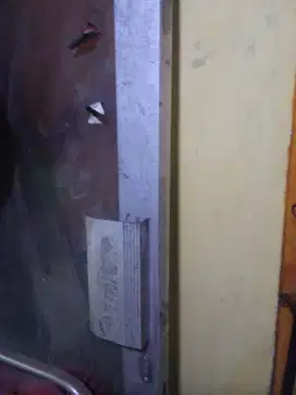 Di obral hari ini saja lepasan pintu kaca almunium