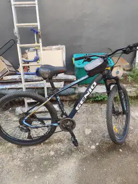 Sepeda MTB Genio
