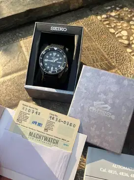 SEIKO 5 - Automatic Watch