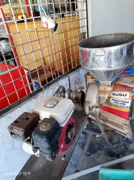 Mesin giling bumbu