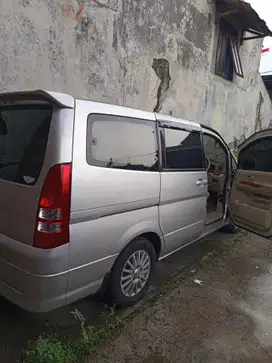 Nissan Serena 2009 Bensin