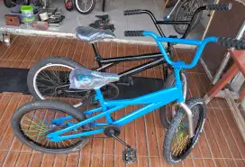 Sepeda BMX 20 Torpedo