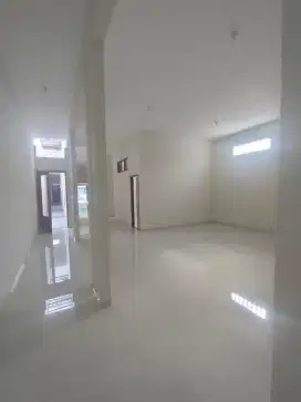 Komersial area strategis ruko tengah kota siap pakai baru gress