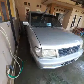 Mobil Kijang LGX AT EFI 2.0 Bensin Tahun 2000