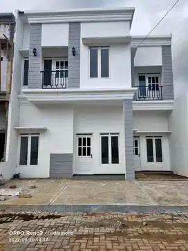 Promo Rumah Bugis Pakis Malang Fasco Regency 2 lantai dekat Exit Toll