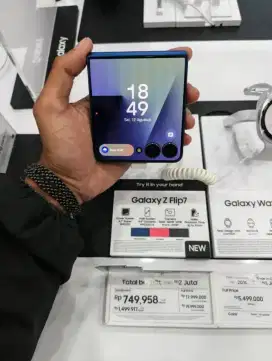 Kredit Samsung Z Flip 7