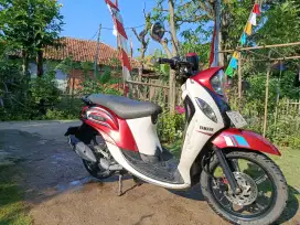 Jual motor bekas yamaha fino 2017. Surat² lengkap