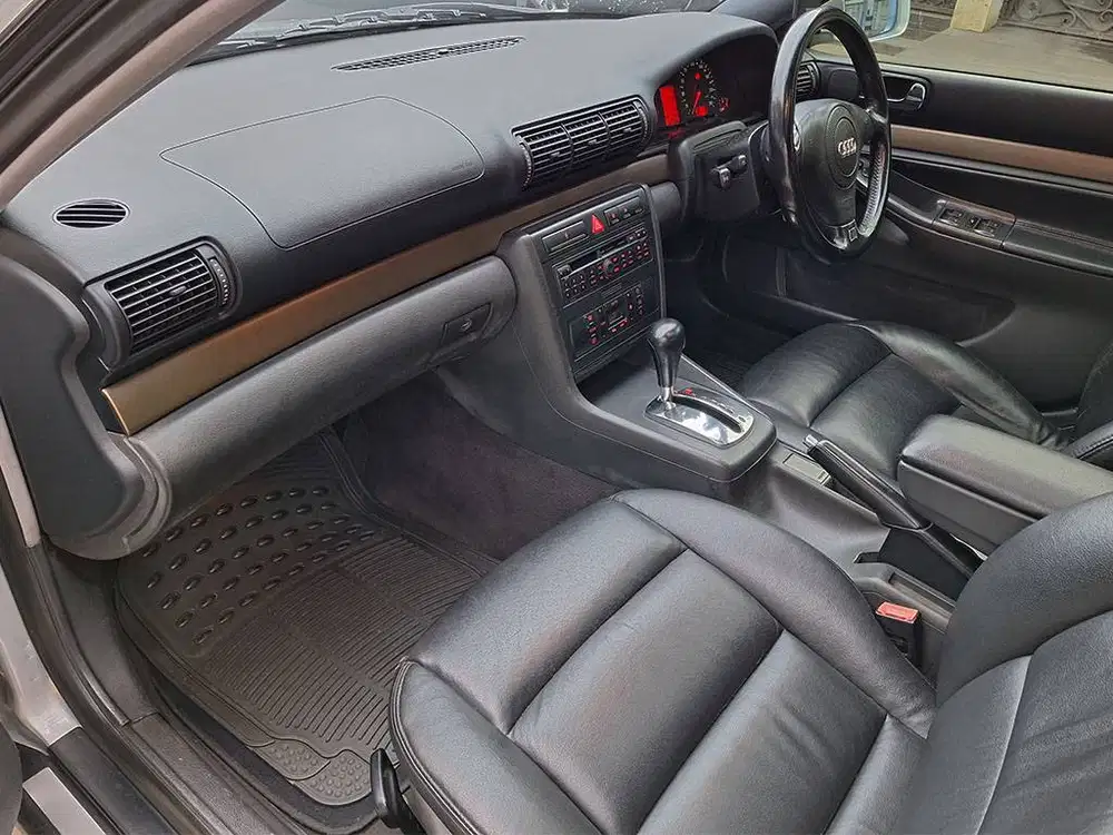 2002 Audi A4 CBU SE Sunroof Sport Stir Km 84 rb B Genap Pjk APRIL 2026