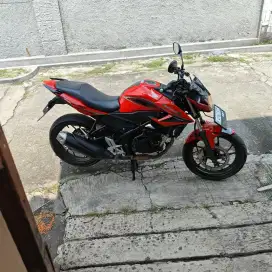 Honda cb150R led tahun 2015 full orsinil terawat baik cb 150r 150 r