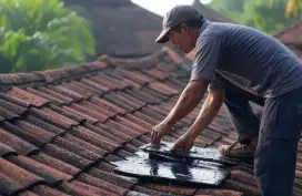 Tukang atap bocor renovasi rumah pelafon PVC dll