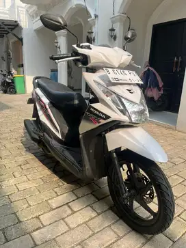Honda Beat fi 2013 putih