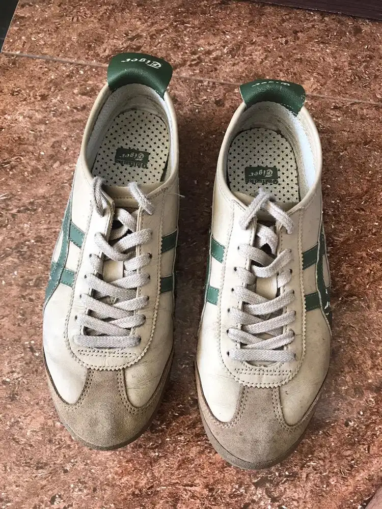 Sepatu Onitsuka