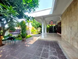 Rumah Full Furnish Luas Strategis Tepi Jalan Utama Begajah Sukoharjo