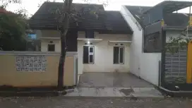 Disewakan /dijual murah di tengah kota subang