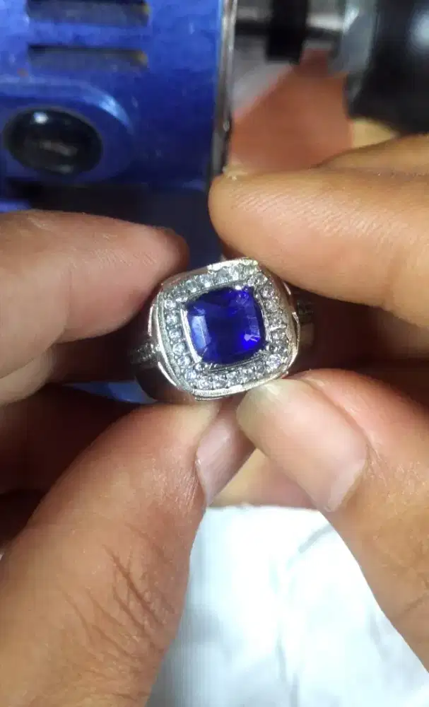 Cincin batu natural blue sapphire