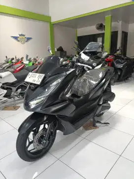 (SPM) Honda PCX 160 Cbs Tahun 2022 Low Km,99% seperti baru