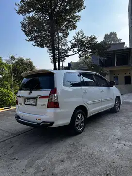 Toyota Kijang Innova 2014 Bensin