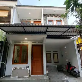 Rumah Dijual Griya Avivah Town House, Siap Huni, Semi Furnished