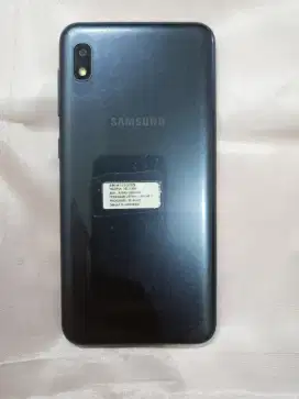 Samsung A10 - Hitam