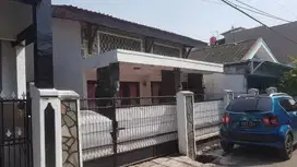 Rumah siap huni Tangerang 3 kamar tidur Akses jln utama kota Tangerang
