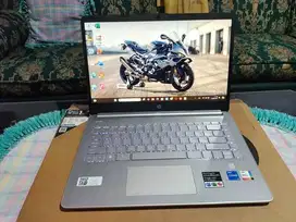 Laptop hp 14s-dq5000tu , model terbaru, garansi resmi on, design slim
