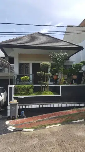 Rumah Di Pesona Khayangan Margonda