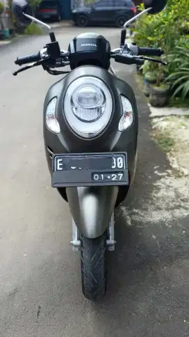 Scoopy stylish type tertinggi