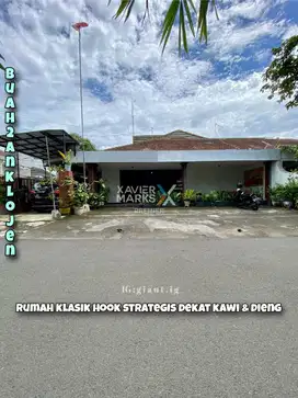 Rumah Klasik posisi Hook di jalan Buah buahan, Klojen Malang