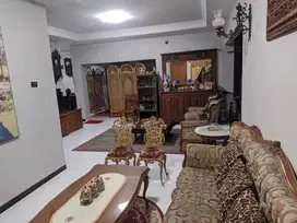 Rumah Tengah Kota Yogyakarta