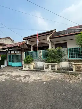 RUMAH LAMA LAYAK HUNI DI CINERE