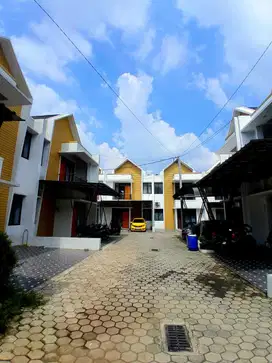Rumah 2 lantai Siap Huni Di Komsen Jatiasih