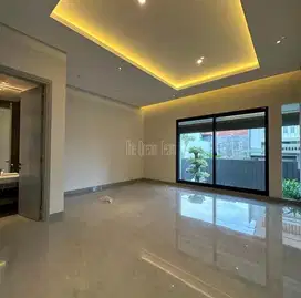 Baru Gress, Luxury House Rumah Imperial Golf Pakuwon Indah
