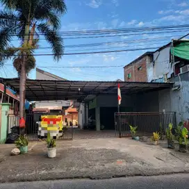 RUMAH TINGGAL + 2 BANGUNAN KOS DI TODOPOLI