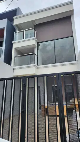 Dijual rumah brand new minimalis di GGR - Kelapa Gading